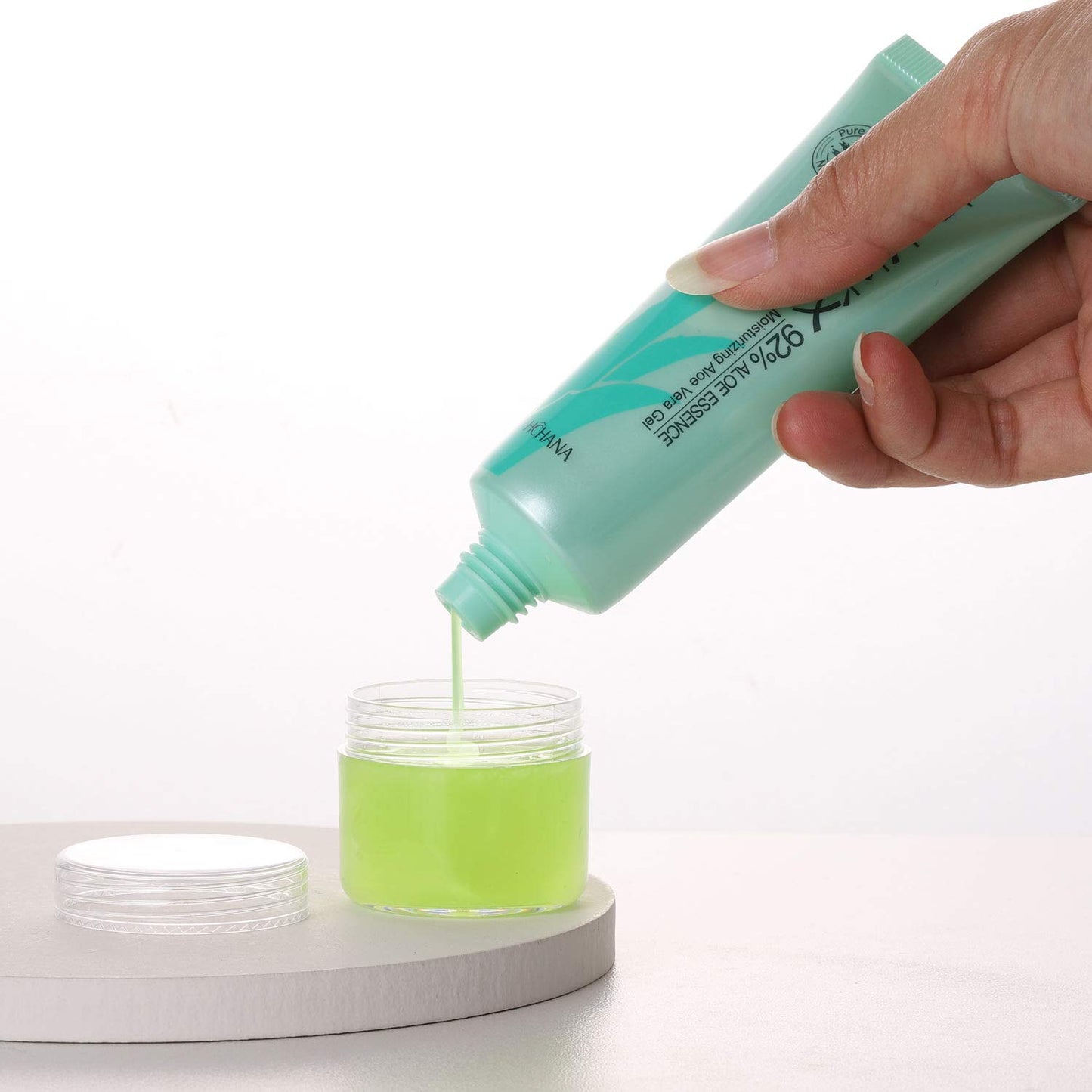 100 Count Clear Plastic Sample Containers 20g Empty Jars Cosmetic Containers with Lids Leak Proof Lip Balm Containers